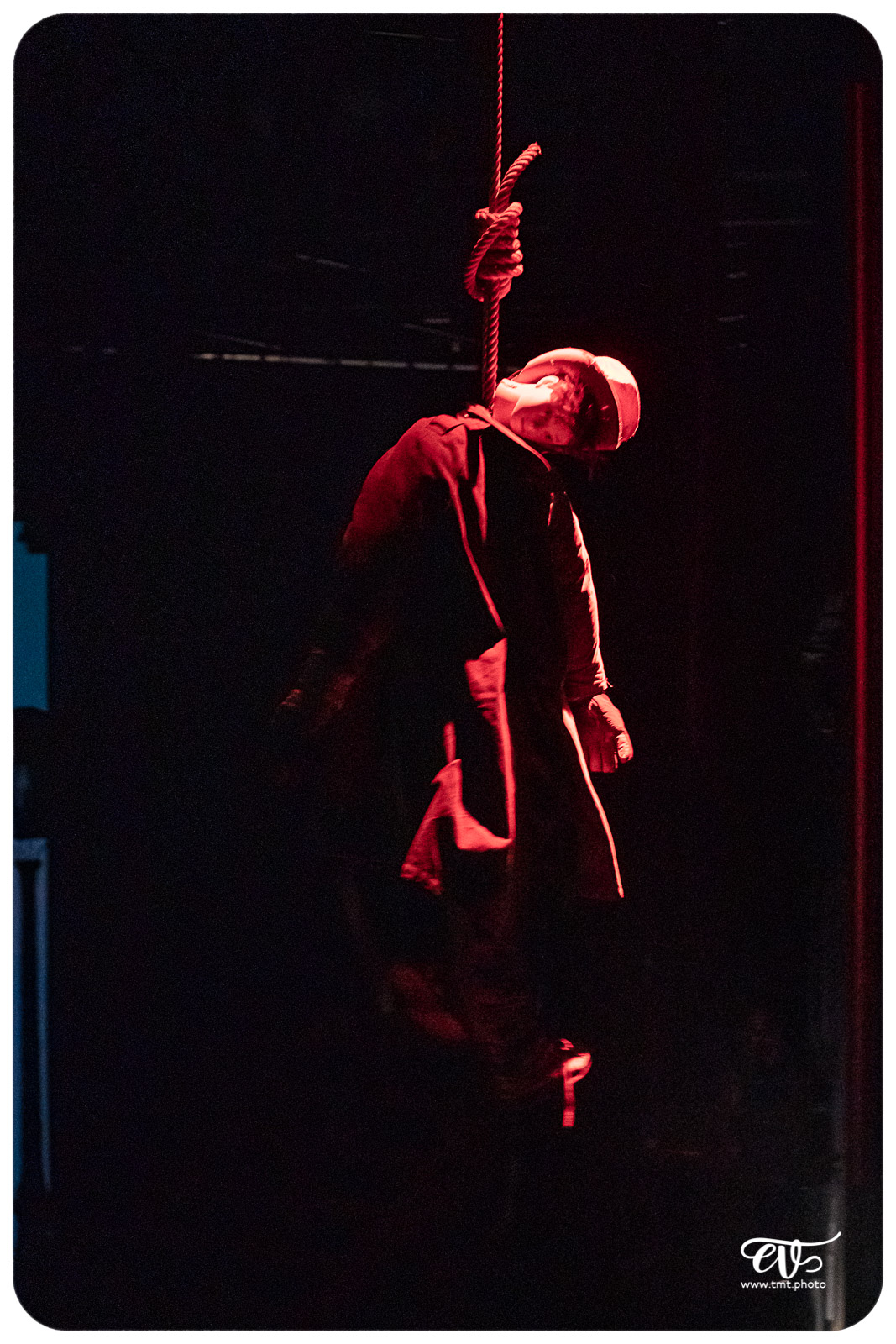 OLIVER TWIST (CIE LA MESNIE H.)